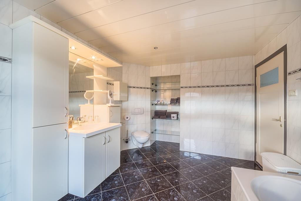 Appartement Melange Heythuysen Exteriör bild